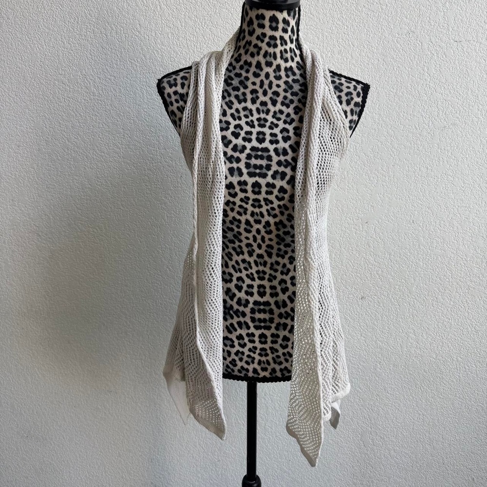 Michelle Nicole Cream crochet open cardigan